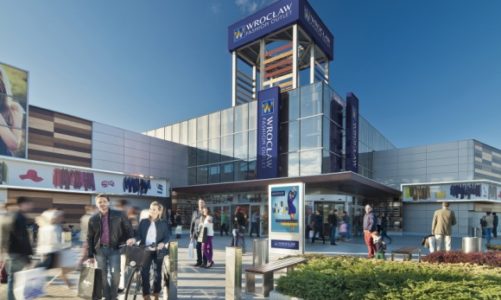 Wrocław Fashion Outlet wita się z klientami